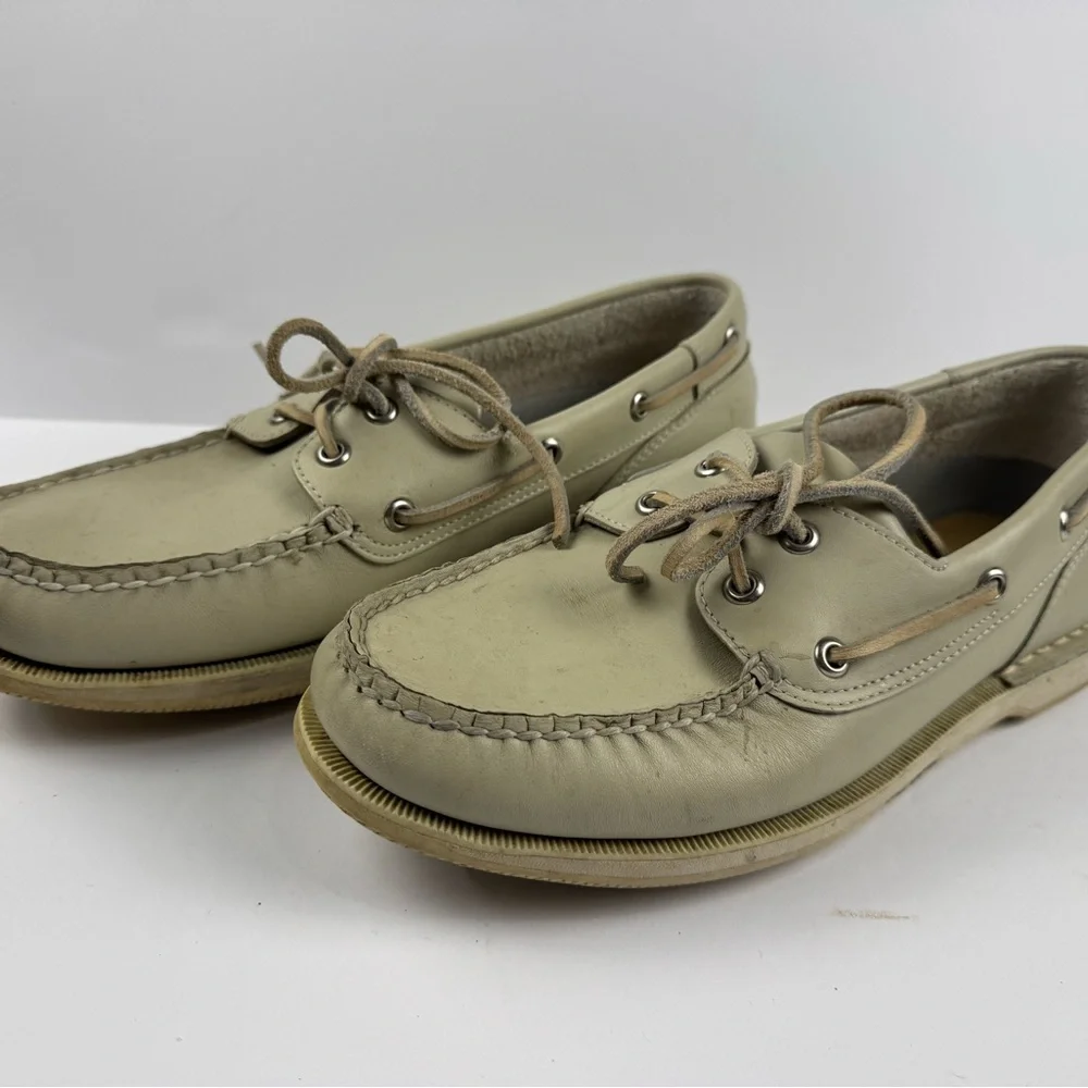 Rockport Men's Light Tan leather Boat Shoes size 9